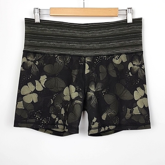 Lululemon Biggie So Fly Butterfly Fatigue Green Training Short 5" Inseam Size 10 - Picture 1 of 11